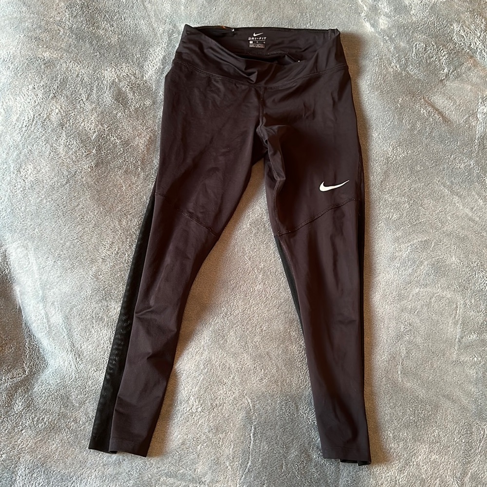 nike running legging with mesh back
